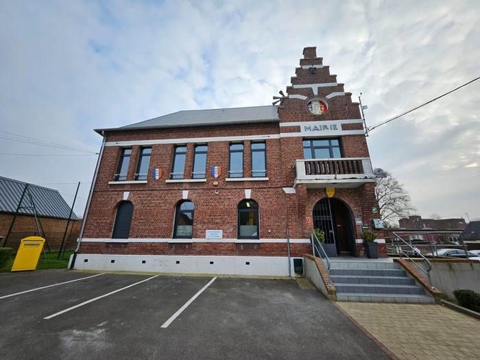 La mairie de Crèvecœur-sur-Escaut rajeunie